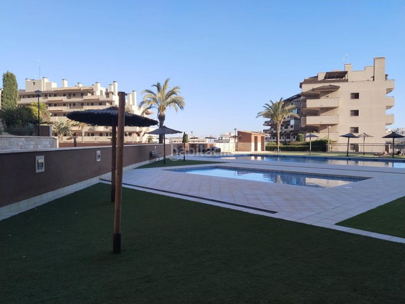 Foto 2e689798-1845-4759-954f-4b6cde540167. Apartament amb aparcament piscina a Los Arenales del Sol Elche / Elx