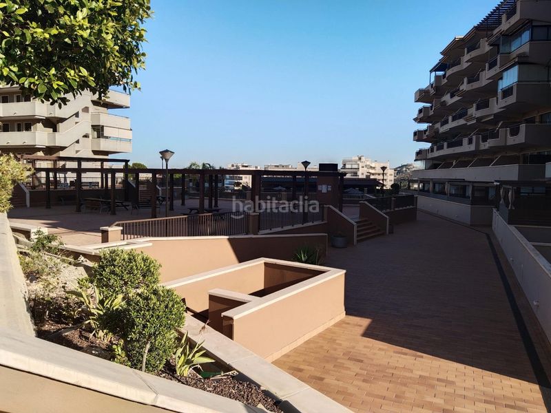 Foto 5340ff04-3bcf-4269-836e-fb1b27a67e98. Apartament amb aparcament piscina a Los Arenales del Sol Elche / Elx