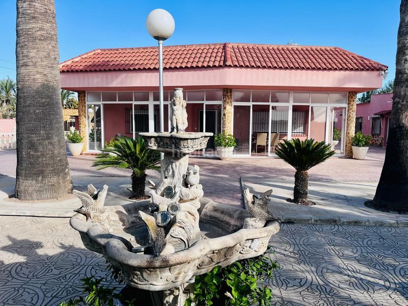 Foto f92868f5-d2ec-4bd1-9d15-42ee1231d63e. Xalet amb aparcament piscina a La Algoda - Matola - Llano de San José Elche / Elx