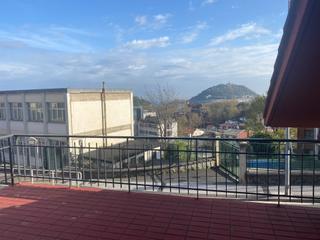 Xalet  Heriz pasealekua. Chalet en antiguo. vistas maravillosas. urge vender