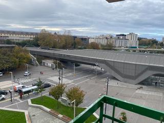 Pis  Sierra de urbasa kalea 4. Luminoso piso estratégicamente bien ubicado.