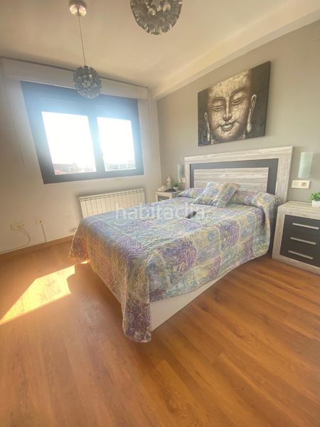 Foto b4e42f03-94c8-4fc5-a06c-e2ee2ba7bd91. Maison jumelée dans calle trafalgar 15 dans Cintruénigo