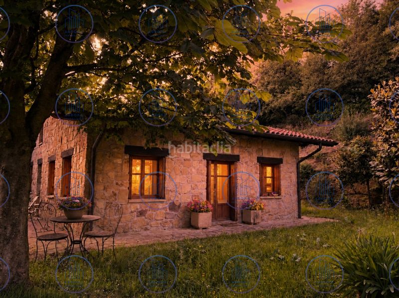 Foto c7f60981-56c7-432d-b005-9ec70465fbab. Masia amb xemeneia calefacció aparcament a Orio
