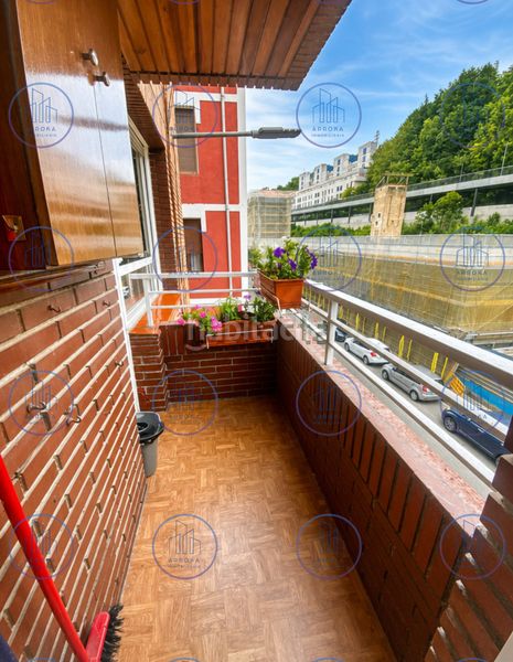 Foto 959d6229-af58-4e61-a1bb-364e2f65bef7. Pis amb calefacció aparcament a Eibar