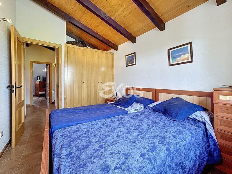 Foto b253eb81-4f9b-4d3c-8c71-0276a20197db. Casa adossada amb calefacció aparcament a Tirgo