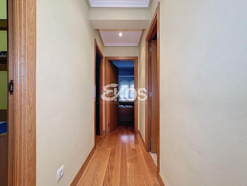 Foto f633b107-67b8-4ce1-9c4b-3c86dc5638d7. Piso  en venta en centro, 3 dormitorios. en Aretxabaleta