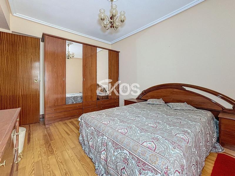 Foto f479b636-b9ab-4470-ad90-e055c2c426a3. Pis a Arrasate o Mondragón
