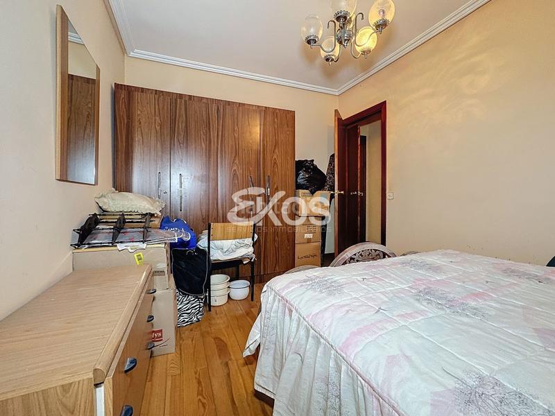 Foto f80181ef-50c6-4b9e-b9c7-8286b59fa2e2. Pis a Arrasate o Mondragón