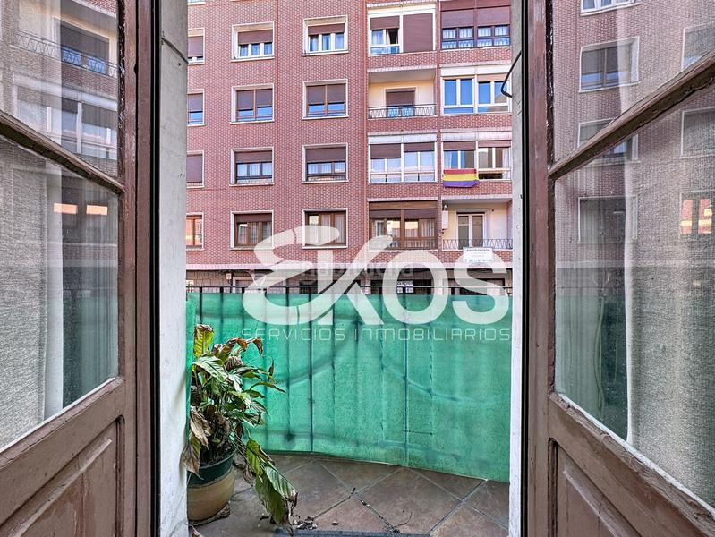 Foto b355ece6-46e8-471c-8705-8298bb809c4f. Pis amb calefacció a Txabarri - La Unión - Vista Alegre Sestao