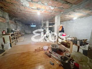 Local Comercial en Arrasate o Mondragón. Local en venta en ergin, 1 dormitorio.