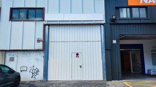 Location Bâtiment à usage industriel à Arrasate o Mondragón. Nave industrial en alquiler en san andrés, 1 dormitorio.