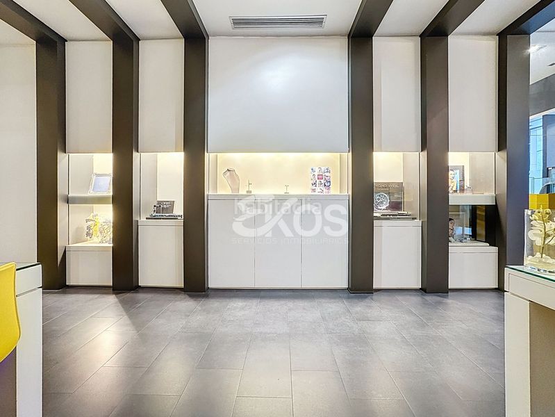 Foto b1bd3fe4-e2bb-49c2-97da-13054e429adb. Locale commerciale in Arrasate o Mondragón
