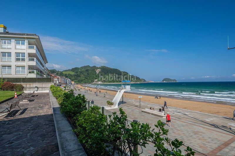 Foto 4c82e622-5ce9-429e-8dc2-d6893369154d. Pis a Zarautz