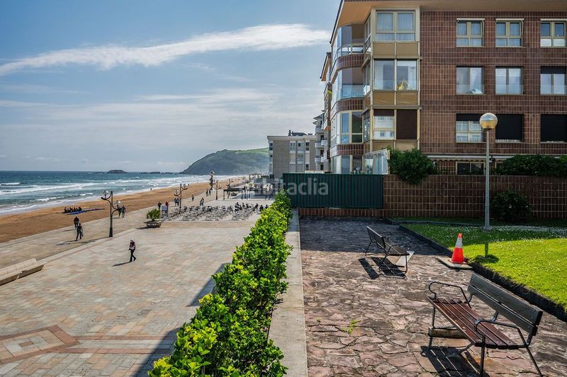 Foto 5af02468-5047-4dde-87f4-bbcdb275155a. Pis a Zarautz