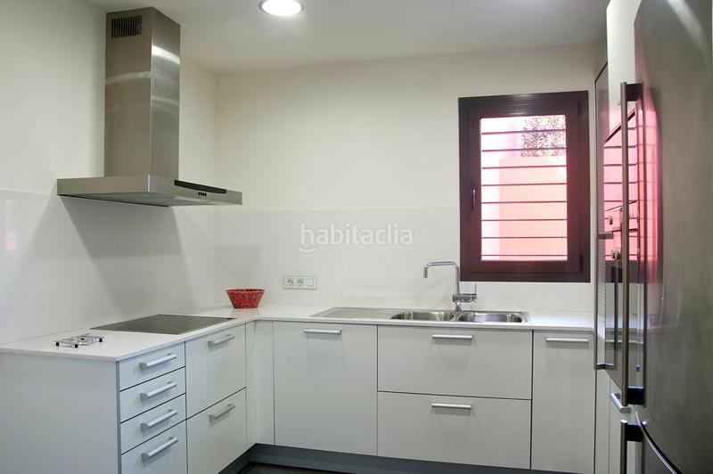 Foto 070d9f36-dddf-417e-8fe5-e1f896309167. Alquiler casa adosada aqluiler en aiguablava anual de uso distinto vivienda habitual en Begur