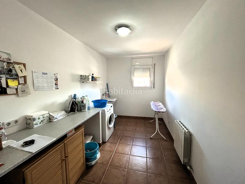 Foto 25be91b8-e2a4-447f-bc15-bb63a708117d. Casa adossada amb xemeneia calefacció aparcament a Palafrugell