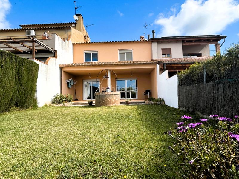 Foto 753c6e65-4eb7-4595-8029-d719f2bf707e. Casa adossada amb xemeneia calefacció aparcament a Palafrugell