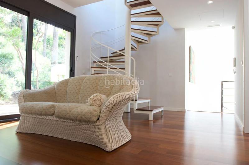 Foto dc837ee2-83d4-4566-a010-04df02e50949. Xalet amb xemeneia calefacció aparcament piscina a Begur