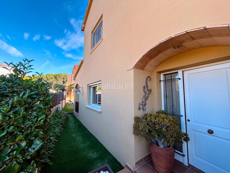 Foto 1cecb8ff-abe5-4d1b-8c56-b2828f4f68cf. Casa adossada amb xemeneia calefacció aparcament piscina a Palafrugell