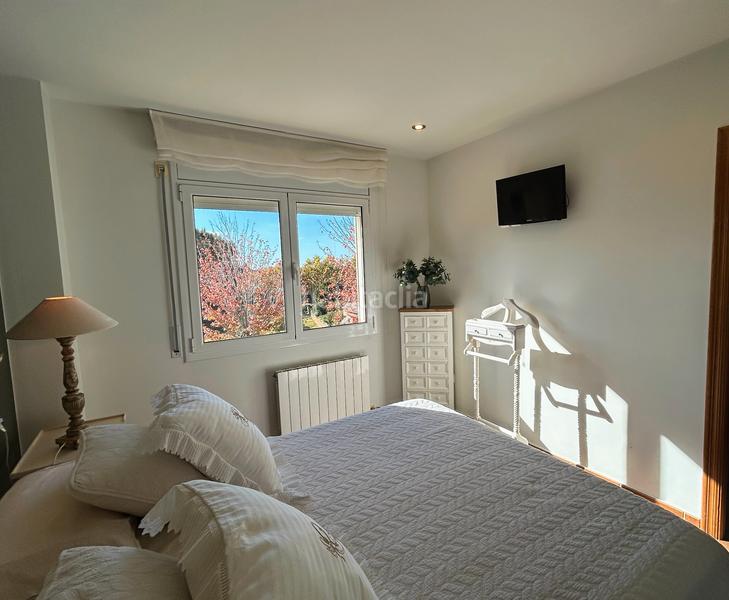 Foto b97a3896-8ed6-48e8-8053-de2cb1a544e1. Casa adossada amb xemeneia calefacció aparcament piscina a Palafrugell