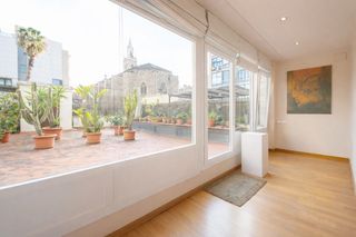 Flat in Dreta de l´Eixample. Principal en finca modernista en el quadrat d'or con terraza de