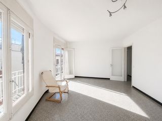 Etagenwohnung  Carrer riera vaquer. Piso de 102m a reformar con mucha luz, todo exterior en sant pol