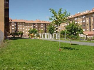 Pis en Santo Domingo de la Calzada. Pisobodegagaraje individual