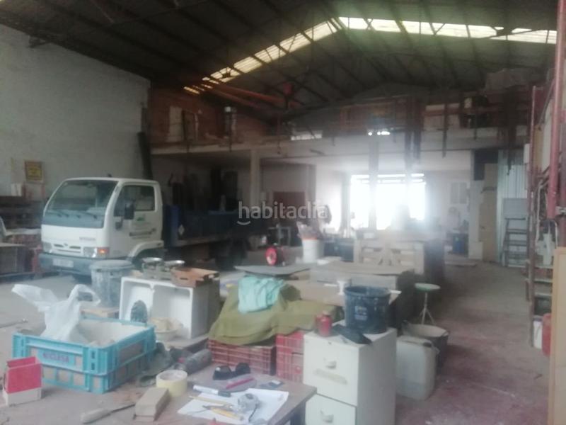 Foto 5c518ce9-ca76-48a8-9f9c-3c610641c4c2. Nave industrial nave con merendero cocina y baño en Alberite