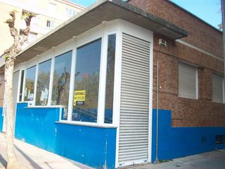 Local Comercial a Calle Barrera