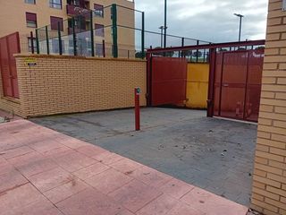Affitto Posto auto in Calle gran bretaña 1. Tu coche a salvo y siempre a mano!