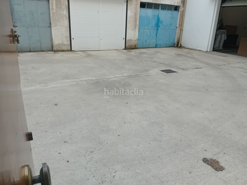 Foto 28fa43eb-e2a7-4039-9e1b-c8a1980827b0. Alquiler local comercial increíble local en la mejor zona comercial ! con zona de carga y descarga privada !!!!!! en Logroño