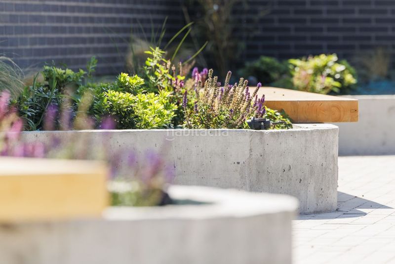 Foto c6614e3b-6b33-493f-9a95-e1ccde179e6c. Flat with heating parking pool in Oeste Logroño