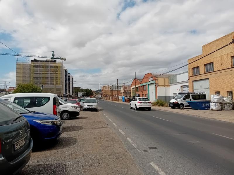 Foto ca06732c-4e3c-4a7e-a0dc-5a0873e1f94a. Alquiler local comercial excelente oportunidad! almacén espacioso con buen acceso. disponible el 1 de septiembre en Logroño