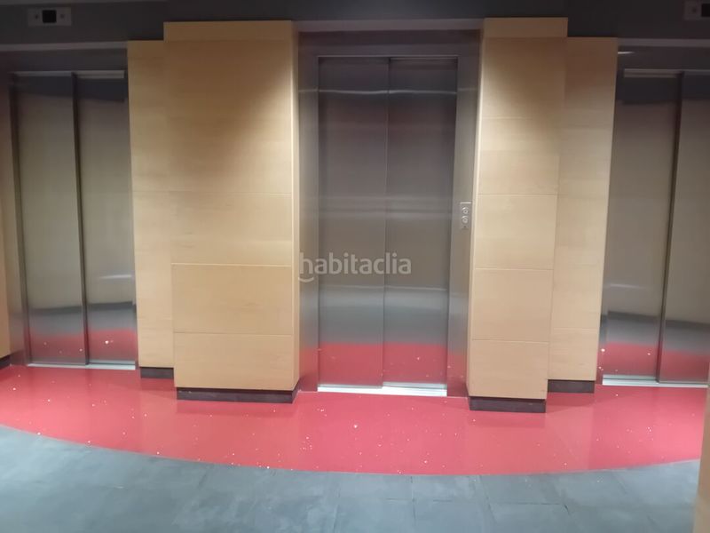 Foto ba7a7878-4f3e-46af-9156-2e54fdc36f67. Apartament amb calefacció aparcament piscina a Los Lirios Logroño