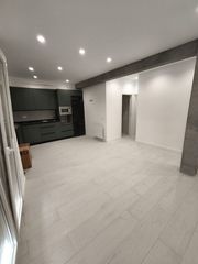 Location Appartement à Jesuitas. Espectacular piso reformado de diseño.