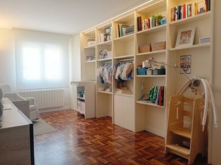 Flat  Calle eduardo g. gallarza. Oportunidad en lardero! impecable piso con 3 hab, 2 baños y tras