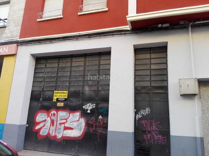 Foto fc3a8ba8-b14c-42b5-9e09-f9f906bbfd7e. Local comercial magnifica lonja con porton de hierro. en Logroño