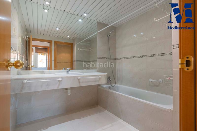 Foto 971a0a6a-4cb5-444e-9c33-062f54900151. Appartement avec chauffage parking piscine dans Centre Castelldefels