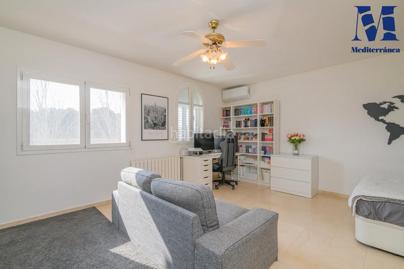 Foto 214b4bd9-d083-45b8-b235-f4630c467128. Semi detached house with heating parking in Can Bou Castelldefels