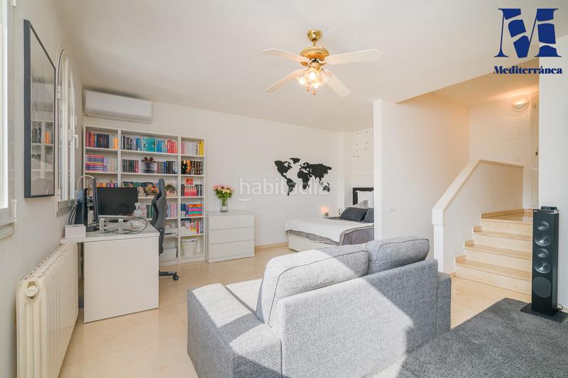 Foto a15006bc-81d6-4bdb-ab74-e946cec98aec. Semi detached house with heating parking in Can Bou Castelldefels