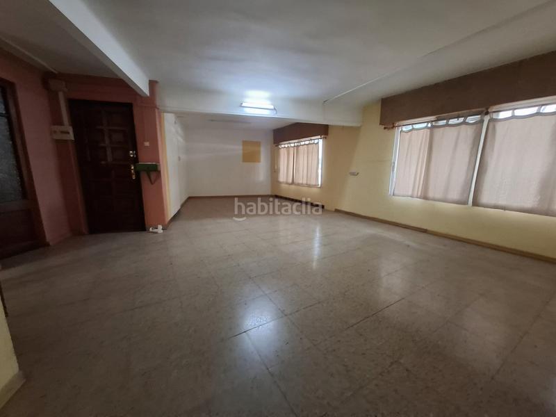 Foto 6eaa27d6-4c82-4b83-99e9-dc752e4ae5ac. Alquiler local comercial en carrer del bisbe urquinaona 2 en pleno centro en Castelldefels