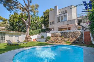 Maison  Passeig de bellavista. Tu oasis privado en bellamar