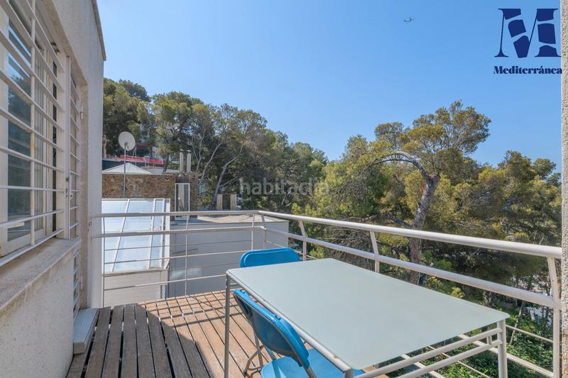Foto a89aca8d-b96e-4993-aee9-7cb4aa96ed13. Casa amb xemeneia calefacció aparcament piscina a Castelldefels
