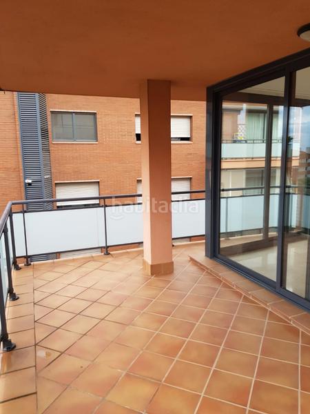 Foto 764d91bd-1744-46d0-947a-57134fb68fb3. Piso con luz natural y vistas al verde en Els Canyars Castelldefels