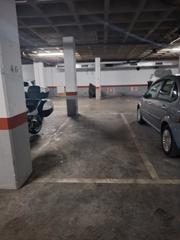 Autoparkplatz in Passatge del dr albert einstein 4. En ciudad jardín