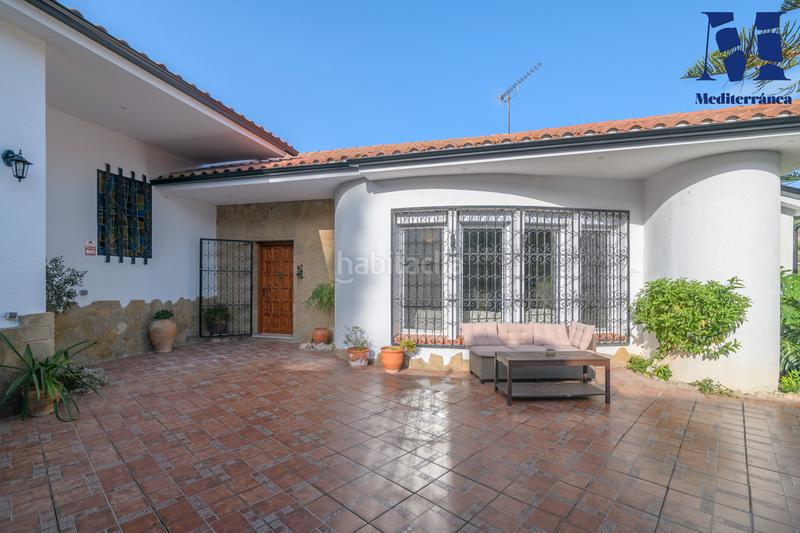 Foto 05d9946b-7d58-4f5b-9d54-036b7f32a046. Miete chalet in passeig parc forestal 3 in Bellamar Castelldefels