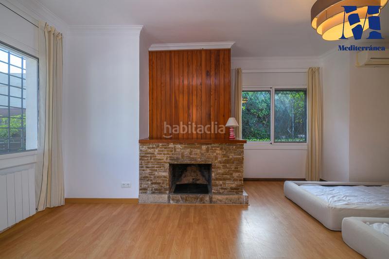 Foto 0b3a687b-c086-42cd-b968-0ef5cfe6a4d4. Miete chalet in passeig parc forestal 3 in Bellamar Castelldefels