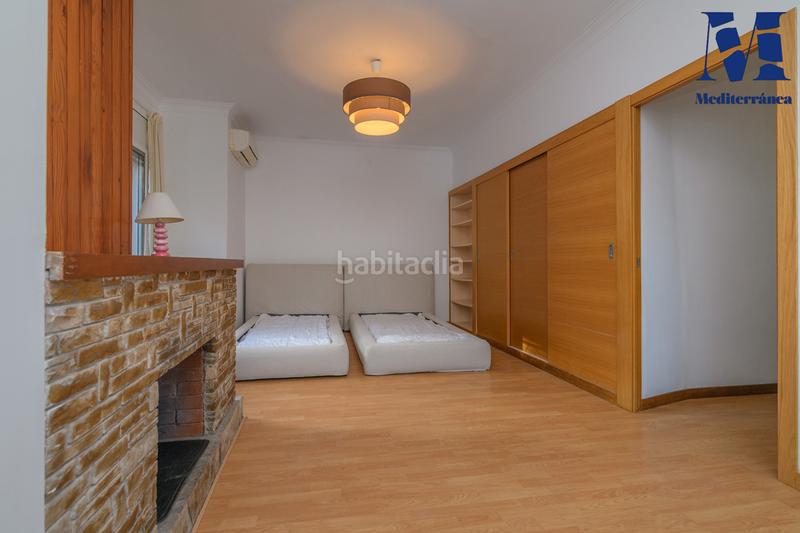 Foto 1f4c5700-6c39-45a7-a596-7af0cfbe46b6. Miete chalet in passeig parc forestal 3 in Bellamar Castelldefels