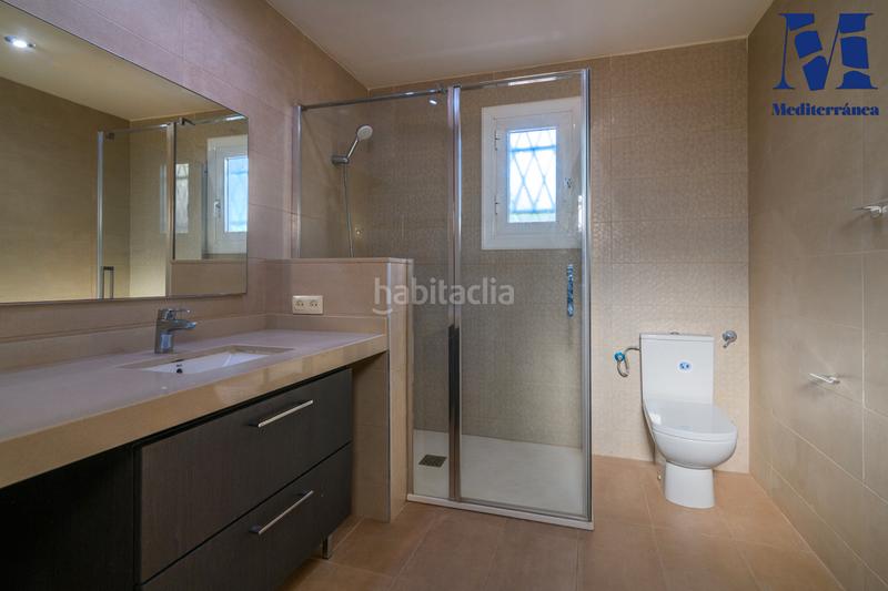 Foto 34fc5847-29b3-446a-aabf-edd820c89999. Miete chalet in passeig parc forestal 3 in Bellamar Castelldefels
