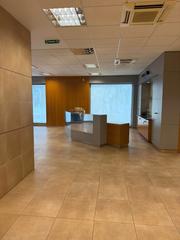 Locale commerciale in Avinguda de Can Batllori 11